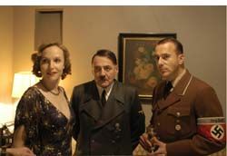 Divulgao A Queda! As ltimas Horas de Hitler (Der Untergang / The Downfall: Hitler and the End of the Third Reich, Alemanha, Itlia, 2004):. Cinema